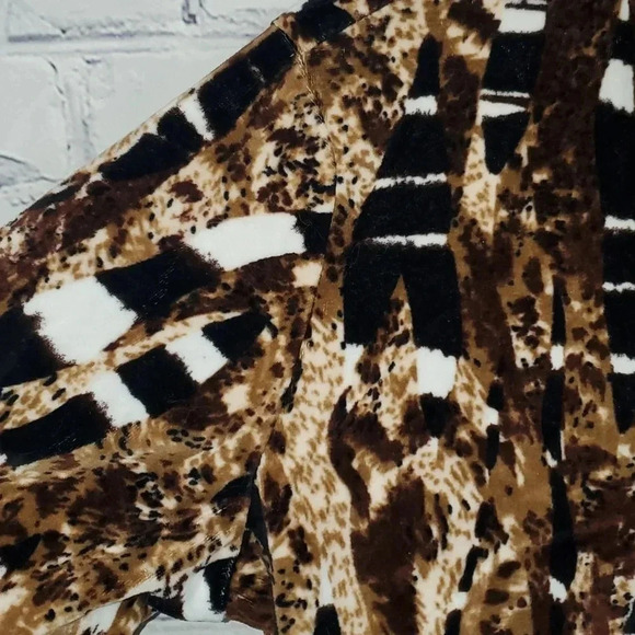 Mirror Image Animal Print Full Zip Stretch w Pockets Jacket Womens Size L - Picture 6 of 9